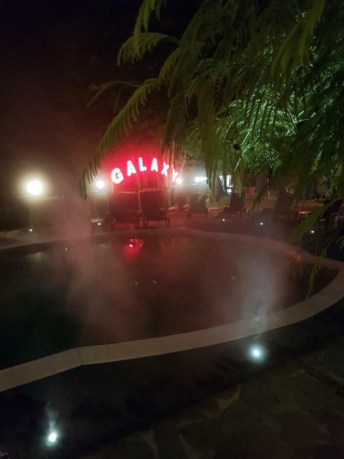 Galaxy Hotel 奇夫利克 外观 照片
