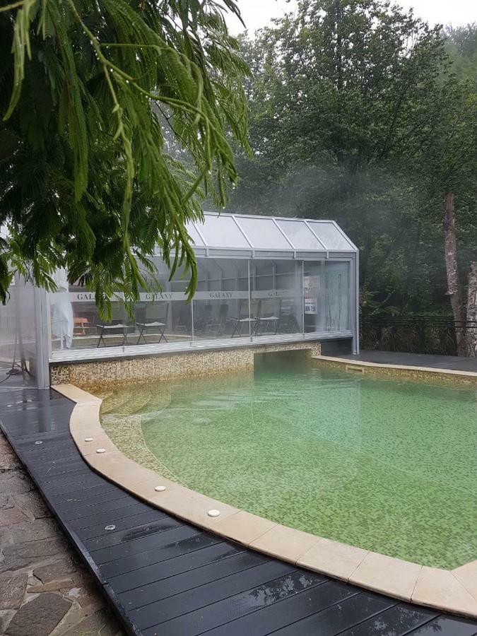 Galaxy Hotel 奇夫利克 外观 照片