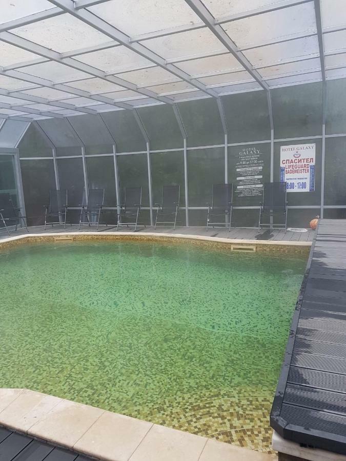 Galaxy Hotel 奇夫利克 外观 照片