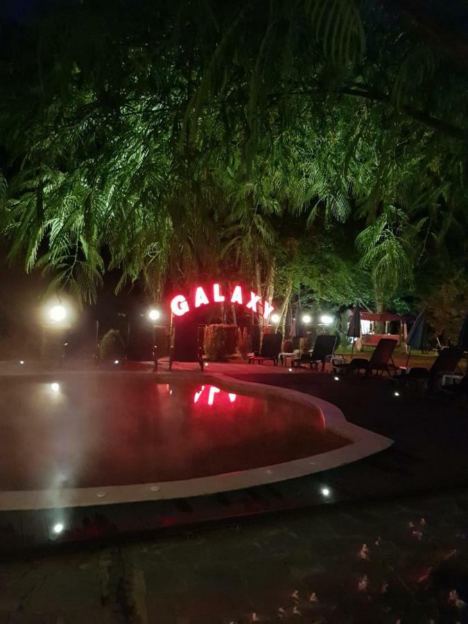 Galaxy Hotel 奇夫利克 外观 照片